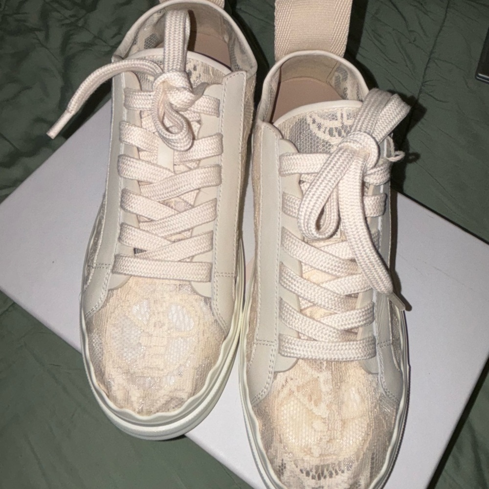 Chloé Lauren Lace-up Sneaker